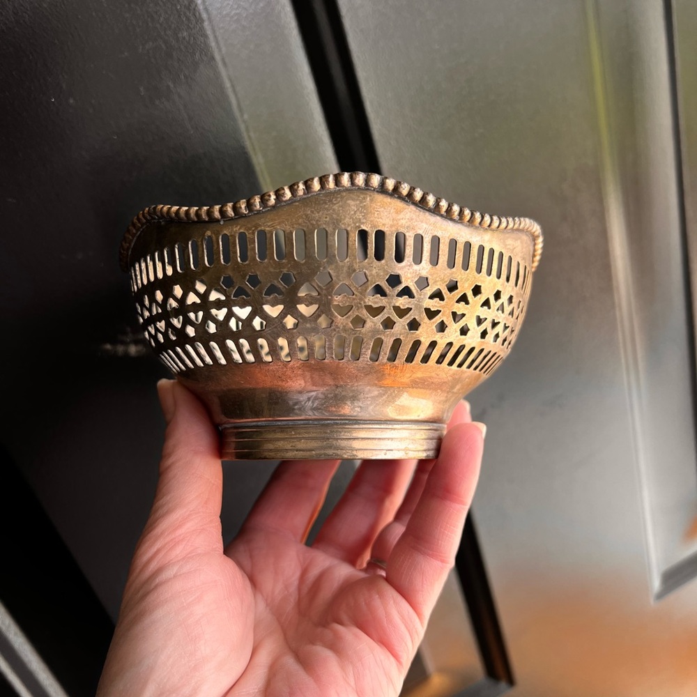 Vintage Silver Plate bowl Scalloped Edge